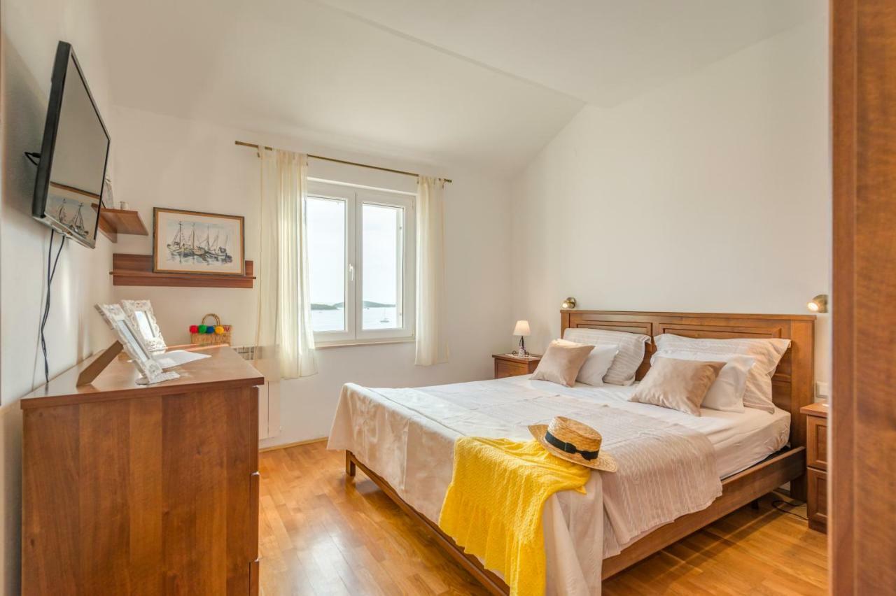 Hotel Ivkolina Hvar Town Esterno foto